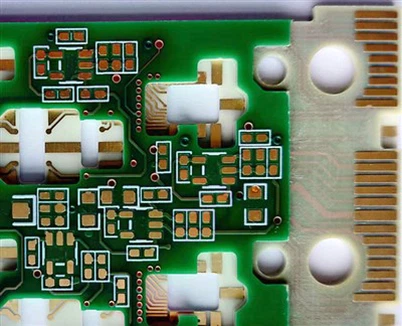 แผงวงจรรูปบันได